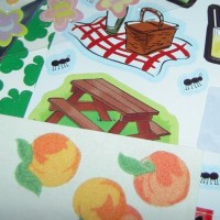 manfaat-mainan-gambar-tempel-bagi-balita