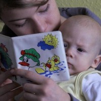 manfaat-mainan-kartu-bergambar